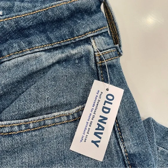 NWT Old Navy Women’s Relaxed Fit Jeans - Medium Blue - Picture 9 of 15